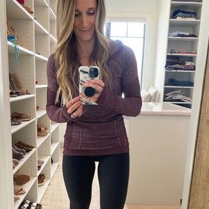 Lululemon size 6 half zip